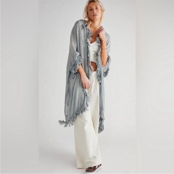NWOT Free people “sun-bleached” fringe kimono - Picture 1 of 2